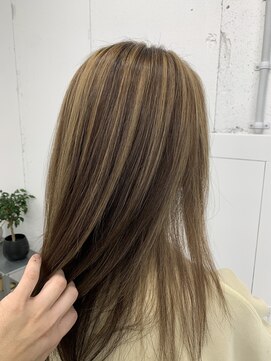 ユイツ コントラストハイライト