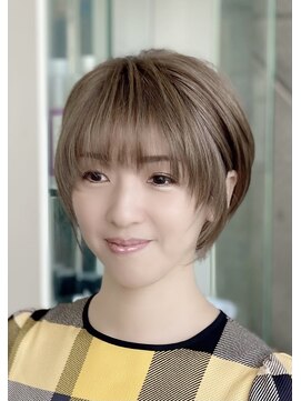 アヴソリューク(Absoluk) 大人かわいい丸美ショート