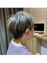 カミケンガレリア(kamiken. galleria)&nbsp;ハリコシ根本ボリュームふんわりショート【カミケンガレリア】