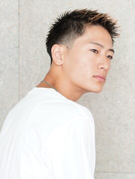 にもう アップバング × テーパーフェード