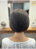 自然にまとまるショートスタイル