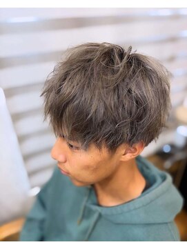 ジェナ(Jena) シルバーグレーカラー