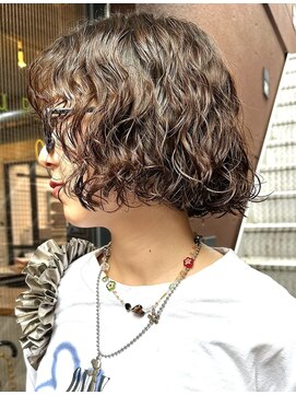 ナループロアオハナ(Nalu pu loa ohana) ボブパーマミニボブパーマくるくるパーマボブ前髪パーマ