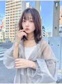 外ハネ　シースルーバング　切りっぱなし