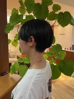 シャイニング ヤマテ(Shining yamate) 刈り上げショートスタイル