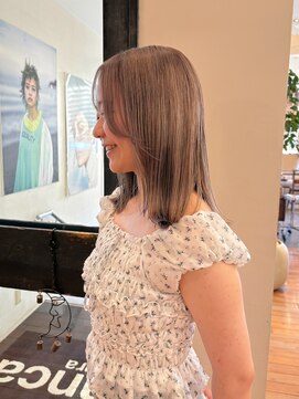 ビアンカ カマクラ(bianca) 《ミルクティーグレージュ》