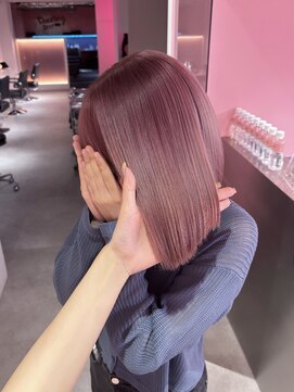 ダズリングディア(Dazzling Deer) ピンクベージュ/ピンクミルクティー/切りっぱなしボブ/小顔ヘア