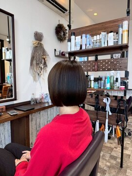 ゴデーレ(GODERE) 扱いやすさ◎艶ストレートボブが映える上品な丸みシルエットヘア