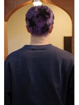 エディ(Edy)&nbsp;スパイキーショートケアブリーチダブルカラー外国人風眉毛カット