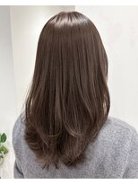 ガーデンヨコハマ(GARDEN YOKOHAMA)&nbsp;オリーブベージュ グレージュ 透明感カラー セミロングレイヤー