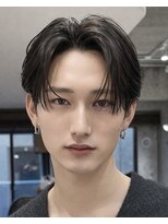 ポーチバイハニー オモテサンドウ(PORCH by HONEY omotesando)&nbsp;横浜/フェザーパーマ/センターパート/ナチュラルヘア/韓国