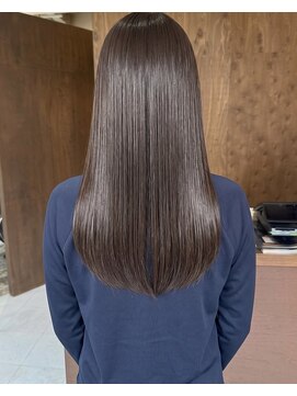 零秒女髪 千里丘店 髪質改善で叶える上品な艶ロングヘアスタイル艶髪美髪艶感