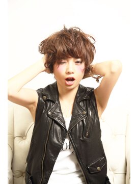 イグレックビス(igrek bis) IGREKBISジグザグバング×ブルージュ×3Ｄカラー×ミニマムボブ