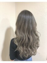 ヴィダ クリエイティブ ヘアーサロン(Vida creative hair salon) デザインカラー！アッシュグレージュ！