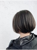 ナチュラルストレートのショートボブ