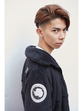 メンズサロンドットリアン(dot. lien) 【men’s salon dot. Tokyo】前下がりショート×アップバング