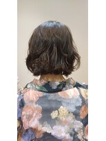 キー ヘアーアンドビューティーサロン(Kii hair&beauty salon)&nbsp;ゆるウェーブぱっつんボブ