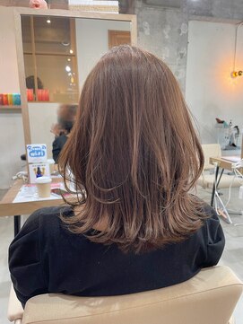 エレノア トーキョー 恵比寿(ELEANOAH TOKYO) 柔らかミディアムボブ(カーキグレージュフェザーバング)