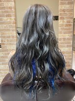 グランデュール 焼津店(GRANDEUR)&nbsp;グレー グレージュ インナーカラーブルー ブリーチ ケアブリーチ