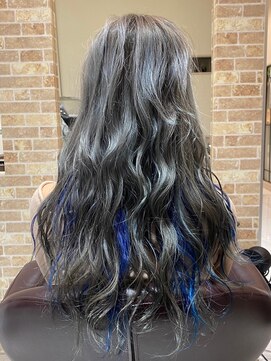 グランデュール 焼津店(GRANDEUR) グレー グレージュ インナーカラーブルー ブリーチ ケアブリーチ