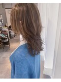 20代30代アッシュグレージュミディアムウルフ伸ばしかけ抜け感