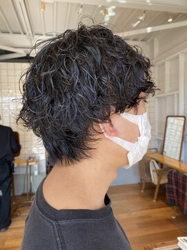 ヨイク(YOIKU) ショートウルフパーマ