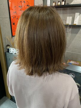 クルー(CREW) 外ハネボブ×ベージュカラー