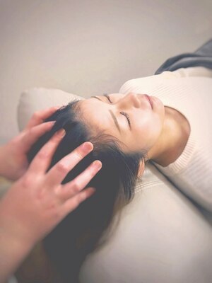 頭皮～髪、リラクゼーション☆希望に合わせ選べるスパ★ベッドでリラックスしながら健やかな頭皮と髪へ。