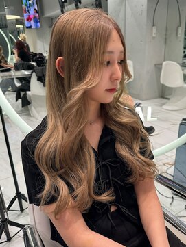 レディアル 渋谷(REDEAL) 韓国ヘア/ブリーチ/暖色カラー/ワンホン【レイヤー/渋谷】