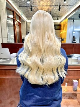 イリス 名古屋 名駅(Iris) 韓国風ブロンド