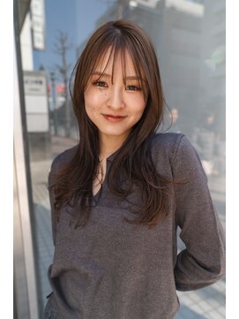 ベター(better) シースルー前髪とくびれレイヤースタイルで大人可愛い印象に