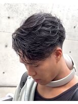 イーラ(era)&nbsp;フェザーショートパーマ/メンズ/刈り上げ/眉毛/ツイスト