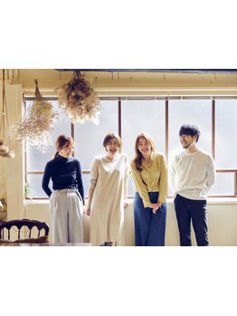 アパレル店員さんみたいなお洒落な女性staff在籍♪トレンドカラー/スパ/ヘアケアが人気のCafe風癒し空間◎