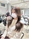 レイヤーカット 韓国ヘア くすみベージュ 顔まわりカット