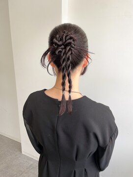 リイチ(LIICHI) 個性派ねじねじarrange。