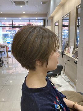 メゾン(MAISON) グレージュショート