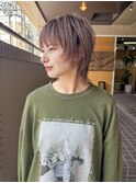 salon sea とわ　ベージュカラー×ショートウルフスタイル