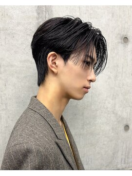 オーシャントーキョー ホワイト 原宿(OCEAN TOKYO WHITE) シースルーセンターパートダウンパーマ