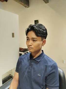 ガニメデ(GANYMEDE) 刈り上げアップバングスタイル