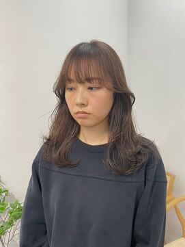 ディッシィ 立川(D'ICI) "CHIHIRO" アッシュベージュ