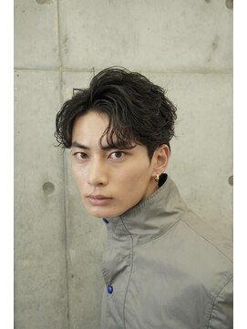 レタッチバイフィフス(RETOUCH by fifth) 原宿ニュアンスパーマセンターパートスパイラルパーマコンマヘア