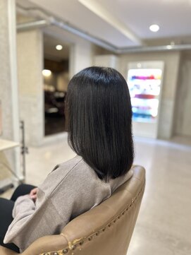 リアンバイルシア(Lien by lucia) 艶髪ブルーブラック