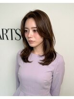 ハーツオオサカ(HE:ARTS OSAKA)&nbsp;垢抜けオシャレセンターパートミディ