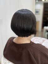 ウミネコ美容室 センター北hanare店(Umineko美容室) 艶めくナチュラルブラウンのまとまりボブ