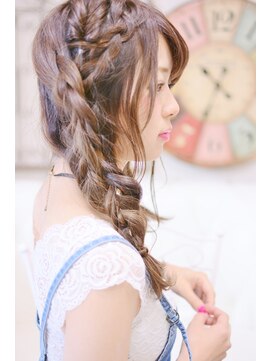 メイズ(MAZE) 【メイズ東中野・鍛原志行】おさげアレンジ