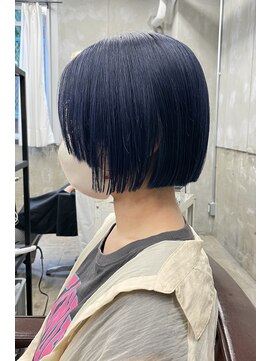 ザ デイ(THE DAY) ブルーぱっつんボブ【ケアブリーチ】