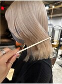 【ROJITHA原宿表参道】ホワイトベージュ×ぱつっとミディ