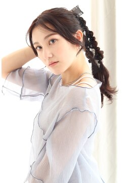 シロフ シンジュク(shirof shinjuku) 大人可愛い/お呼ばれヘア/個性派アレンジ/編みおろしスタイル