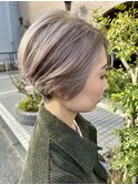 ハイトーングレージュ