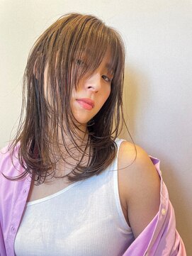 エウ(eu) ミディアムレイヤー/グレージュ